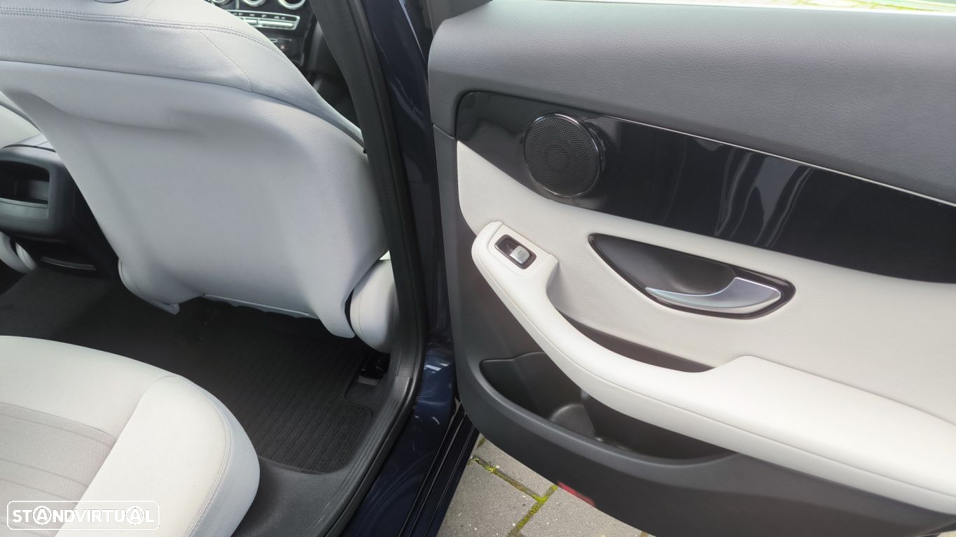 Mercedes-Benz C 180 BlueTEC Exclusive - 29