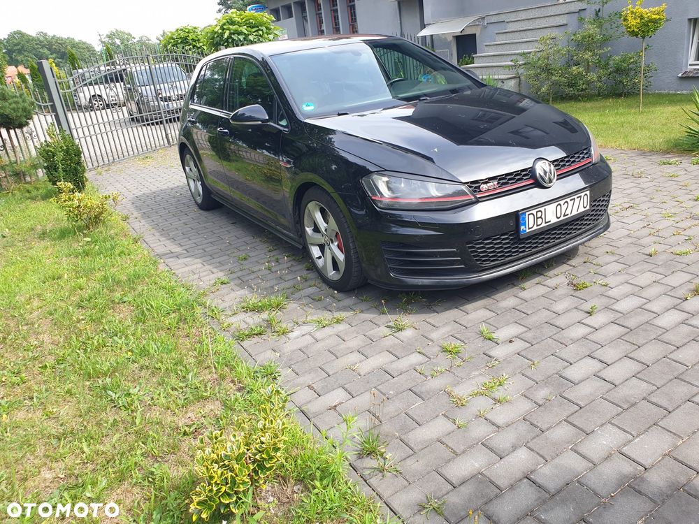 Volkswagen Golf GTI Performance BlueMotion Technology - 2