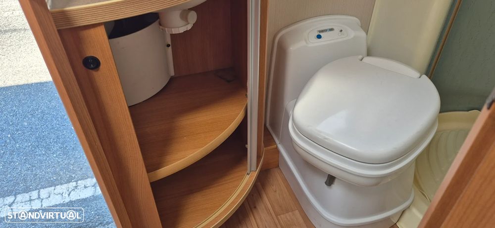 Chausson Trigano FORD TRANSIT 2.4 TDCI - 6 DORMIDAS - 5 LUGARES - 53