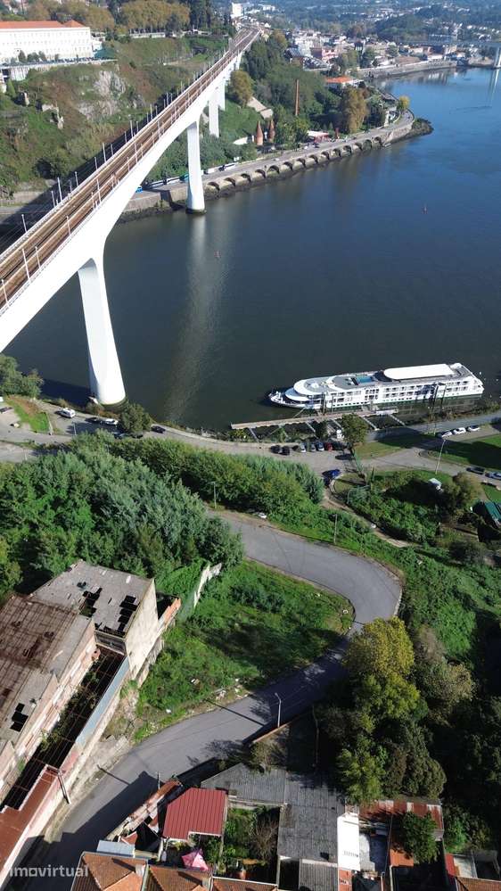 Oportunidade de desenvolvimento imobiliário com vista sobre o Rio Dour - Grande imagem: 4/7