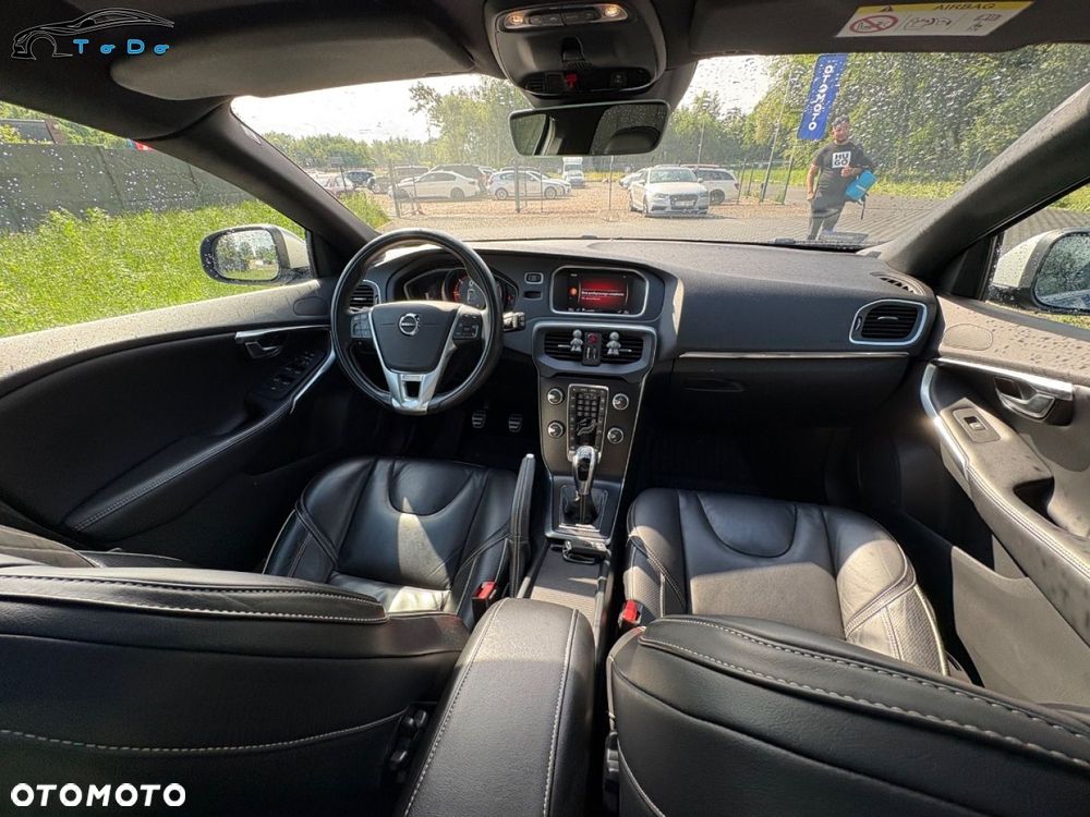 Volvo V40 D3 R-Design Kinetic - 31