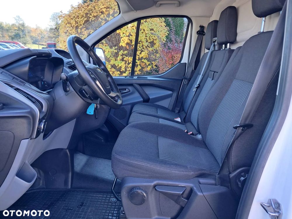 Ford Transit Custom - 15
