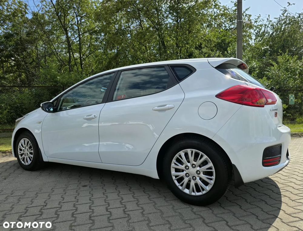 Kia Ceed 1.4 L Business Line Plus - 4