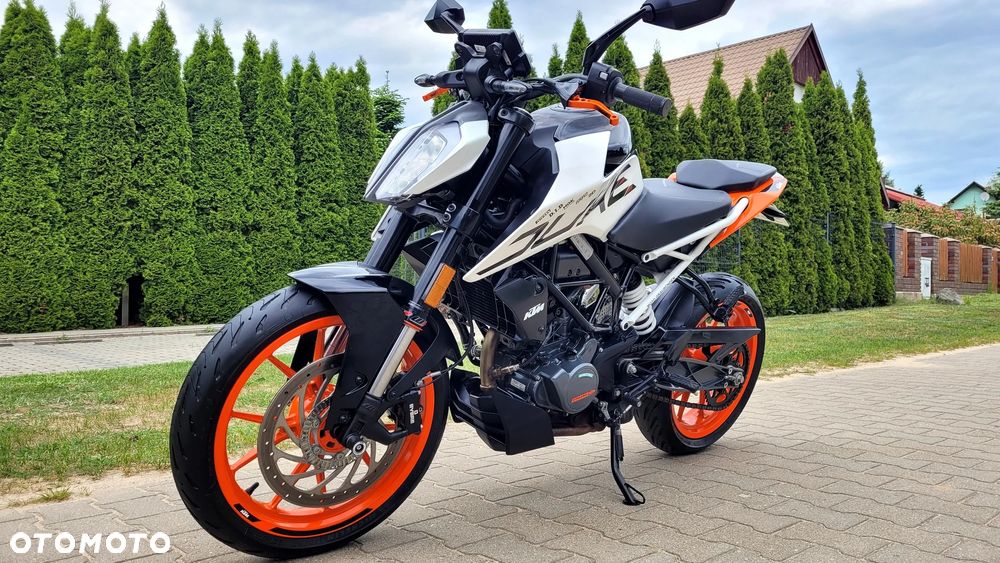 KTM Duke 125 - 23