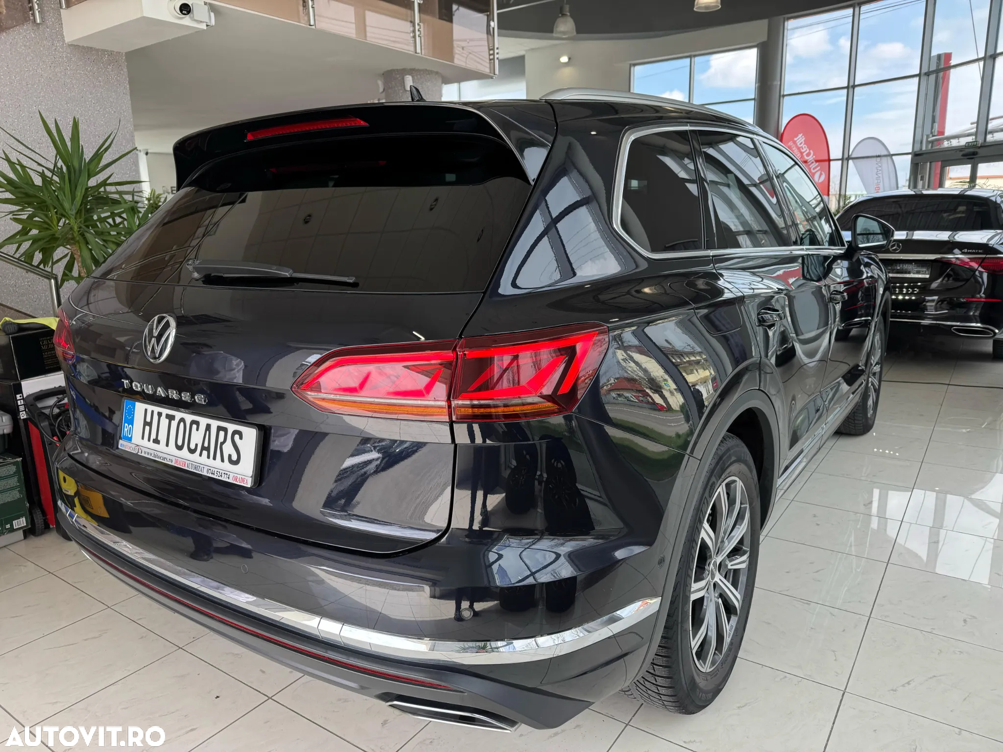 Volkswagen Touareg - 4