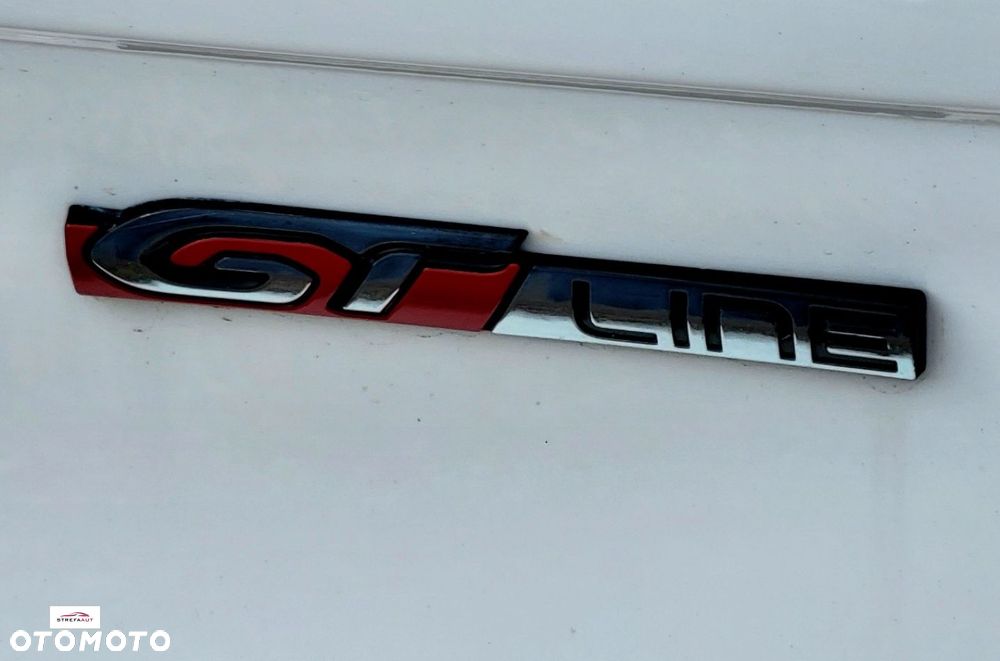 Peugeot 208 - 18