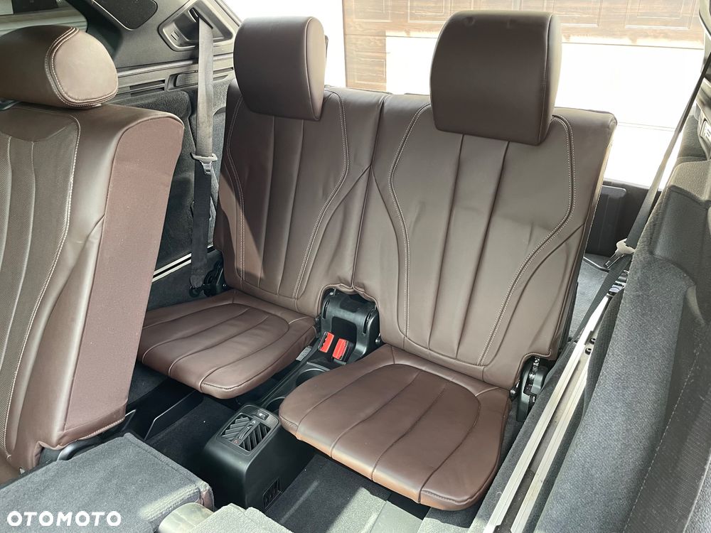 BMW X5 xDrive50i Sport-Aut - 23