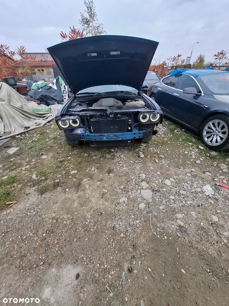 Dodge Challenger - 14