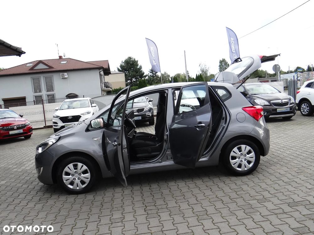 Hyundai ix20 1.4 blue Comfort - 17