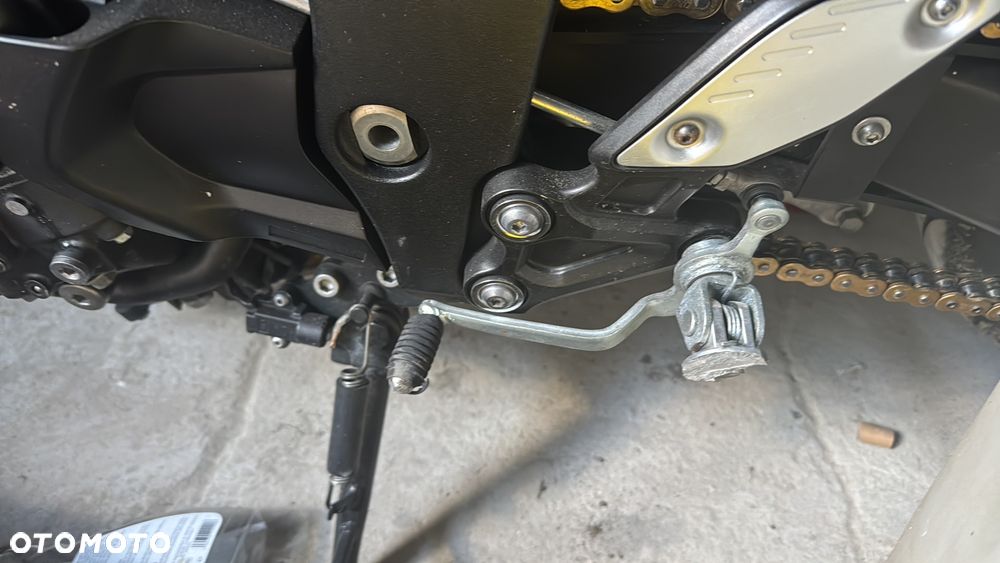 Yamaha FZ8 - 8