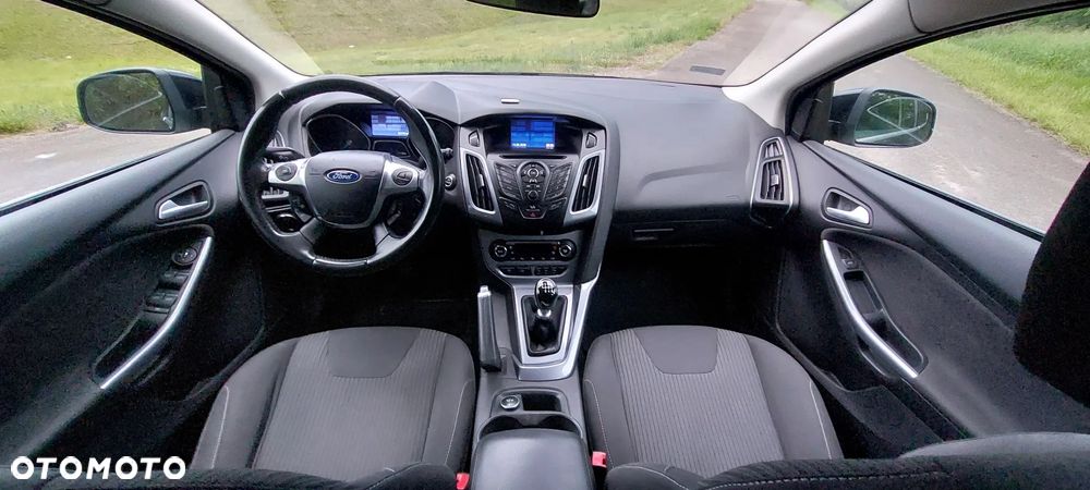 Ford Focus 1.6 EcoBoost Titanium - 13