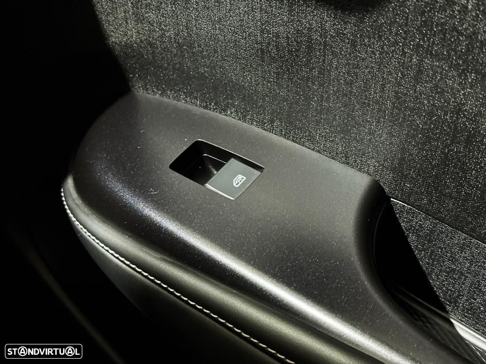 BYD Dolphin 60.4 kWh Design - 30