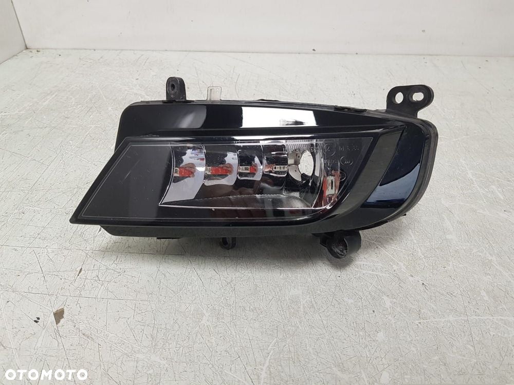 ORYGINALNA PRAWA LAMPA PRZECIWMGIELNA PRAWY HALOGEN AUDI A4 B8 LIFT 12-15r 8K 8K0941700B - 2