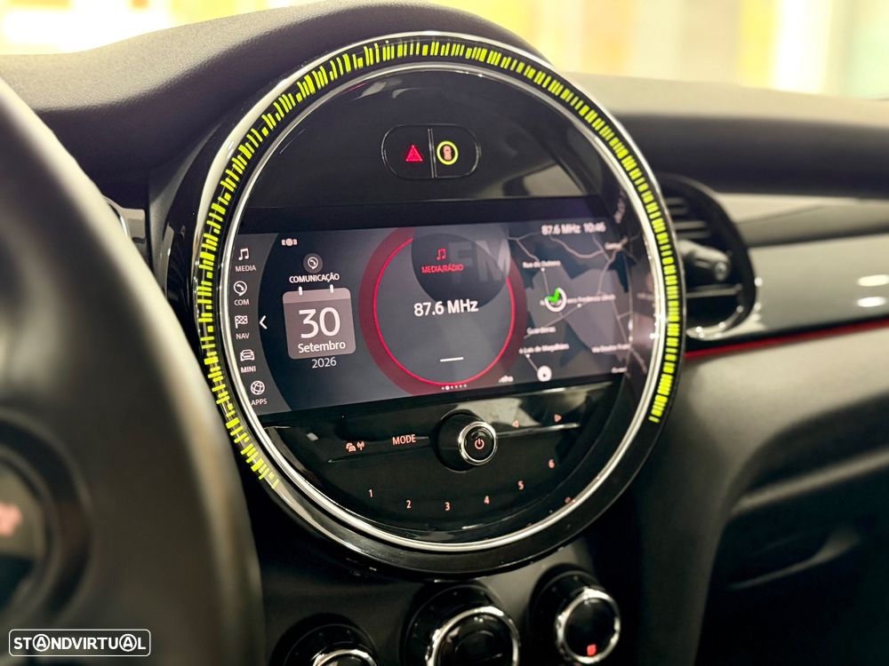 MINI 3 Portas Cooper SE Essential - 25