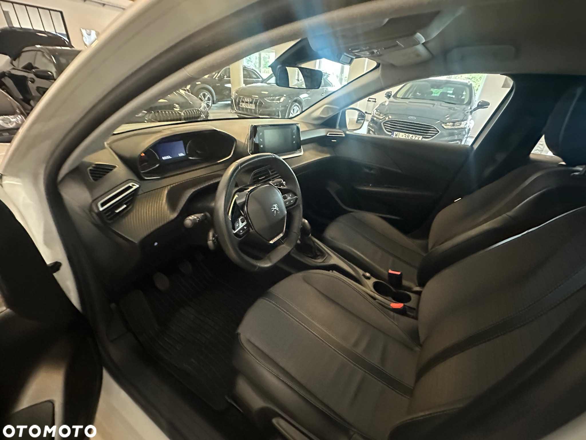 Peugeot 208 1.2 PureTech Style S&S - 17