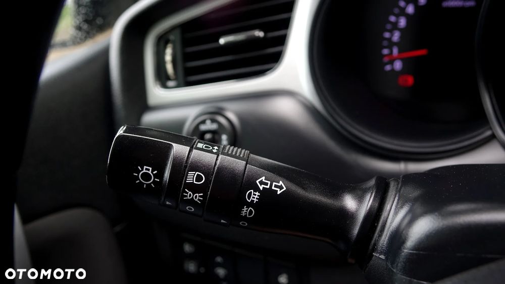 Kia Ceed - 14