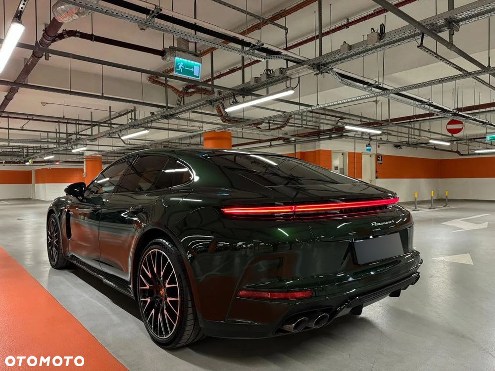 Porsche Panamera 4 E-Hybrid PHEV - 11