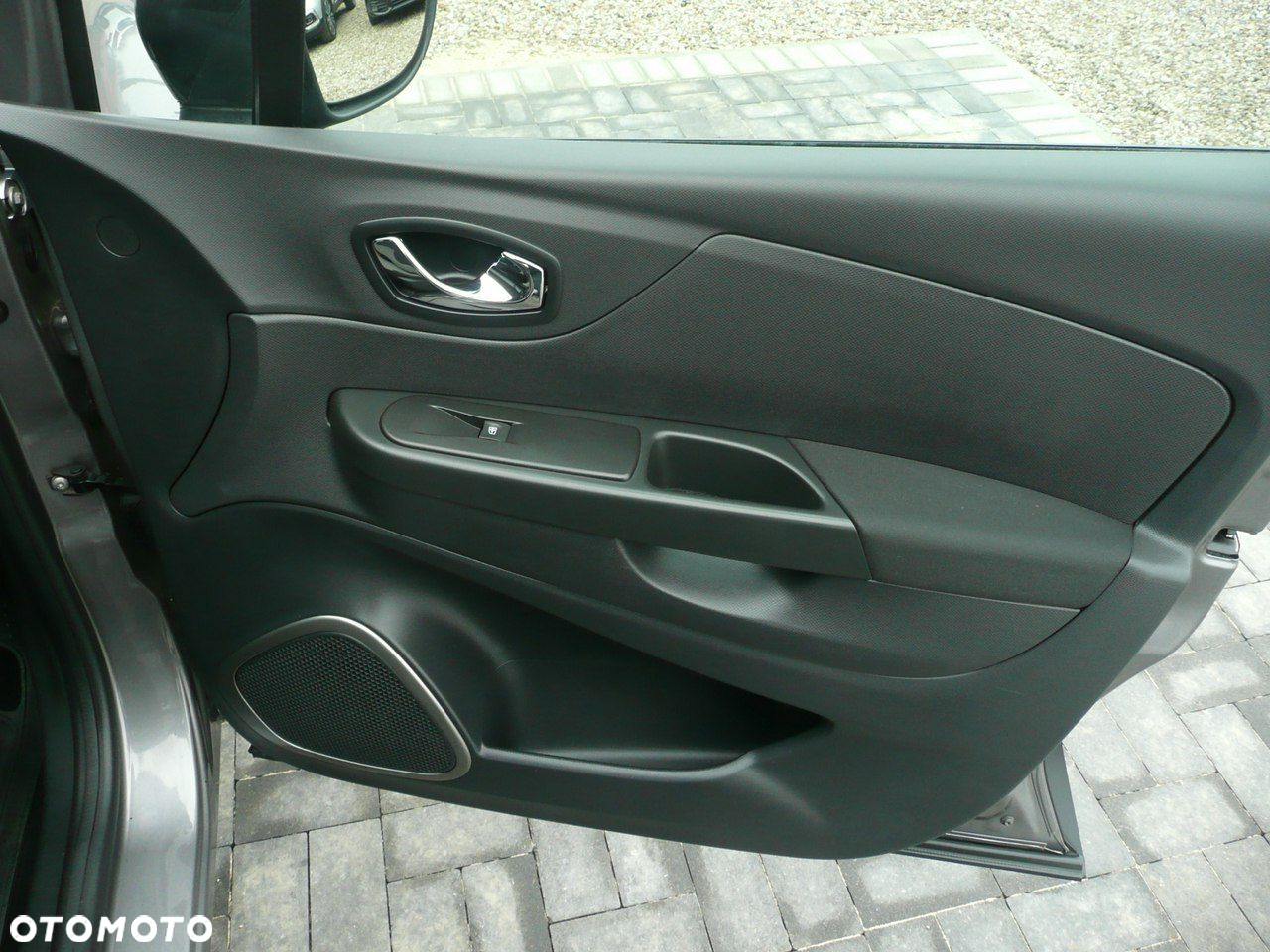 Renault Captur - 31