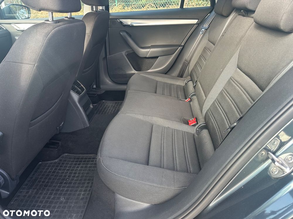 Skoda Octavia 1.4 TSI Ambition DSG - 7