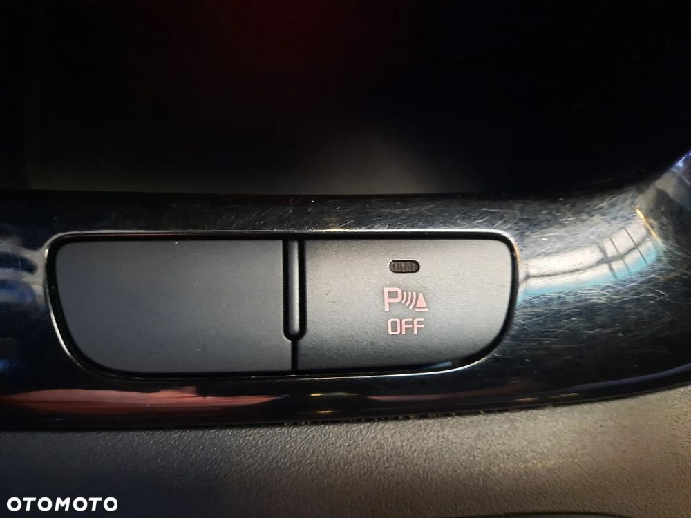 Kia Ceed 1.4 CVVT Dream Team Edition - 33