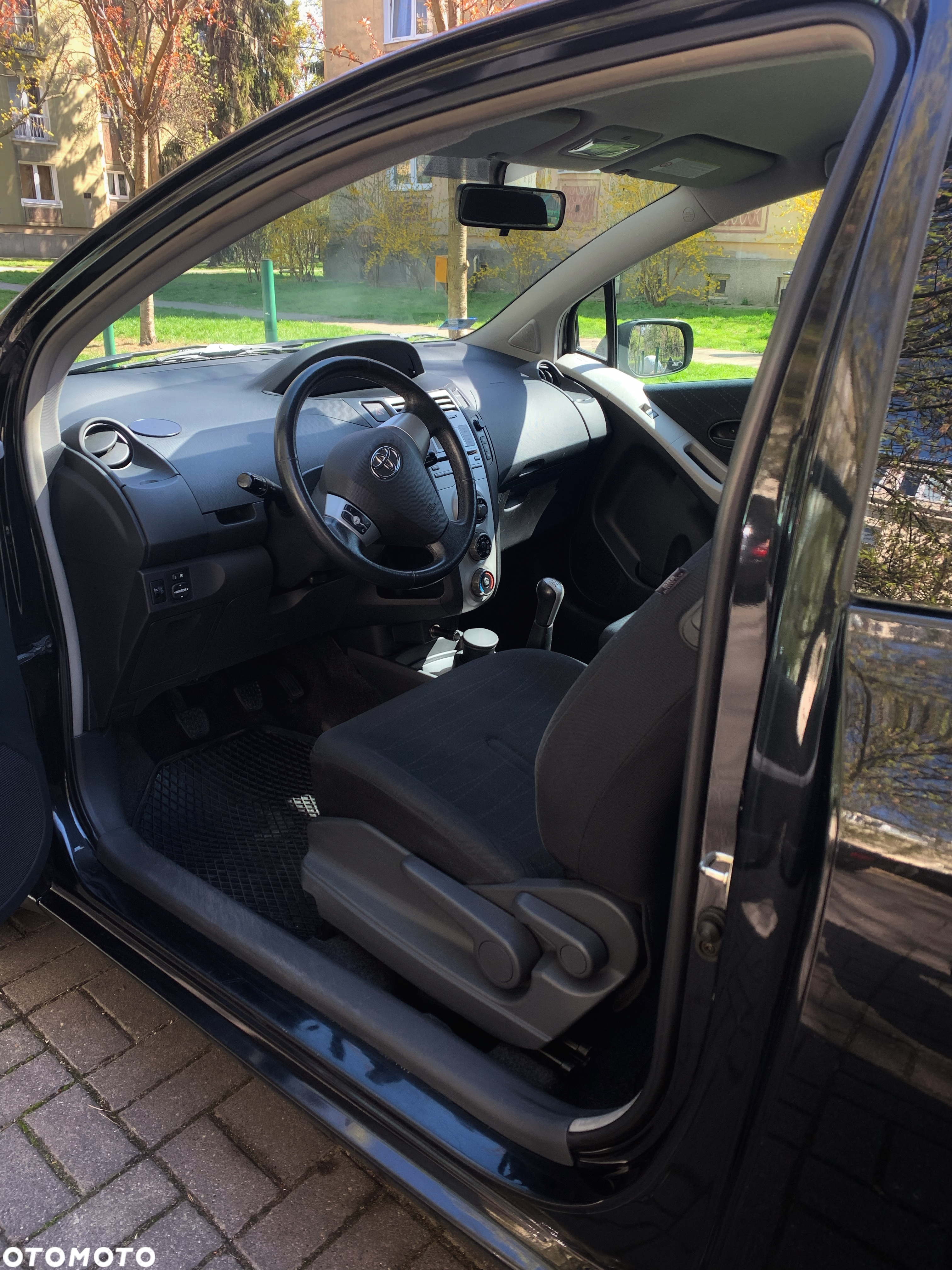 Toyota Yaris 1.0 Luna A/C - 6