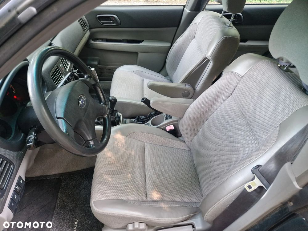 Subaru Forester 2.0 X - 8