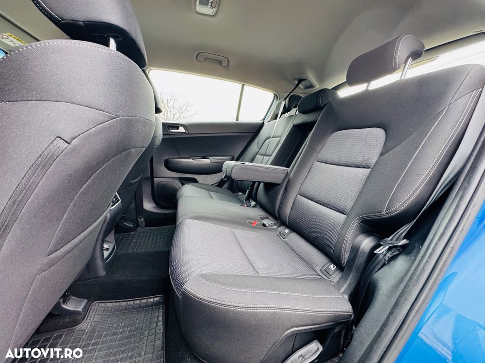 Kia Sportage 1.6 CRDI AWD VISION - 12