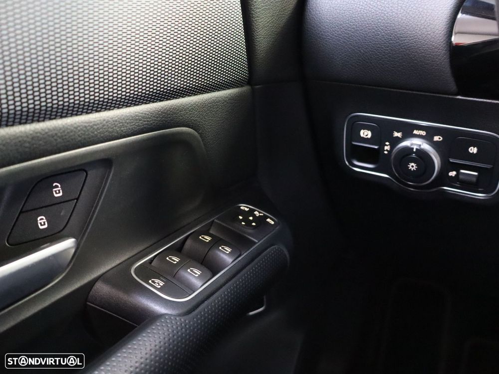 Mercedes-Benz GLA 250 e Progressive - 14
