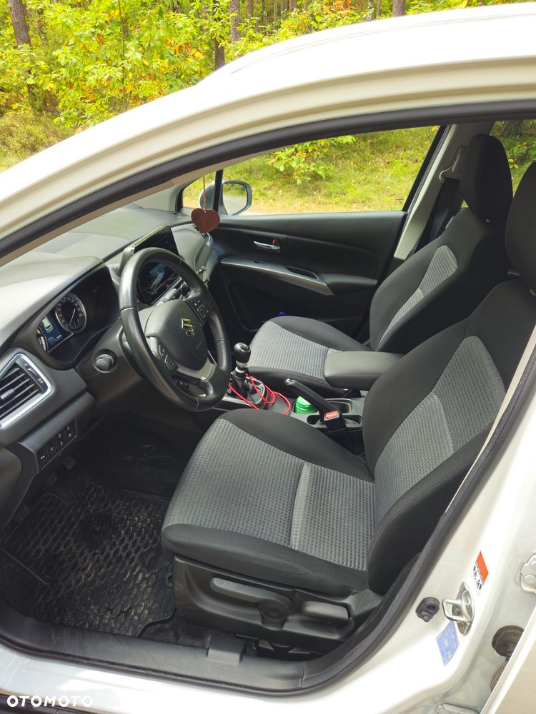 Suzuki S-Cross 1.4 SHVS Premium - 17