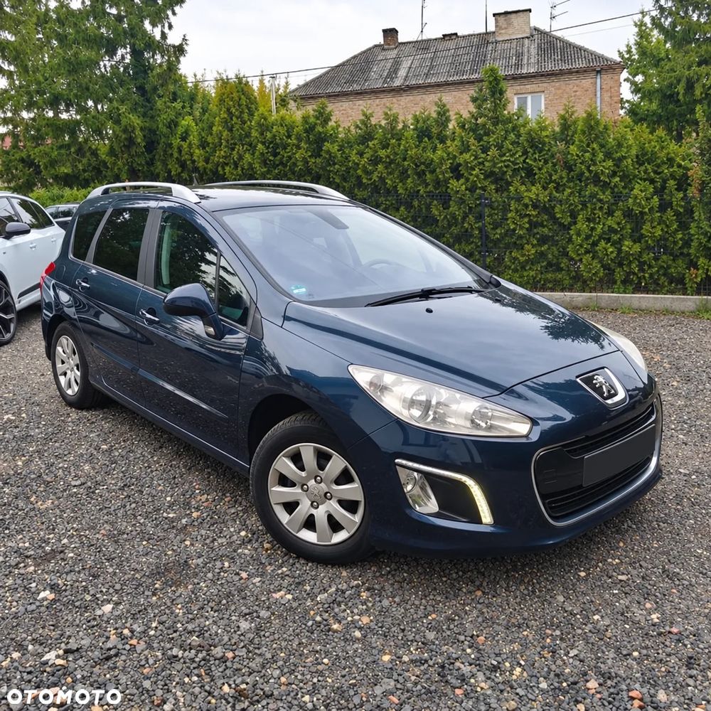 Peugeot 308 - 1