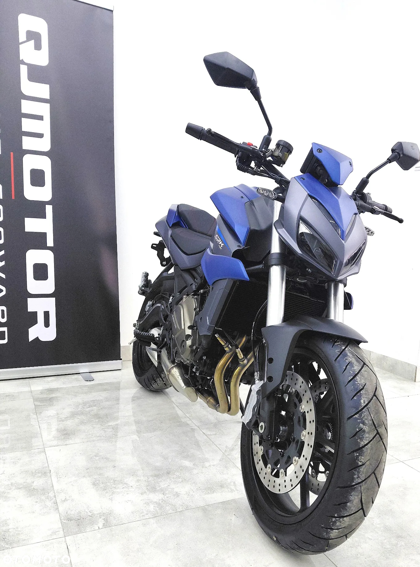 QJMOTOR SRK 700 - 4