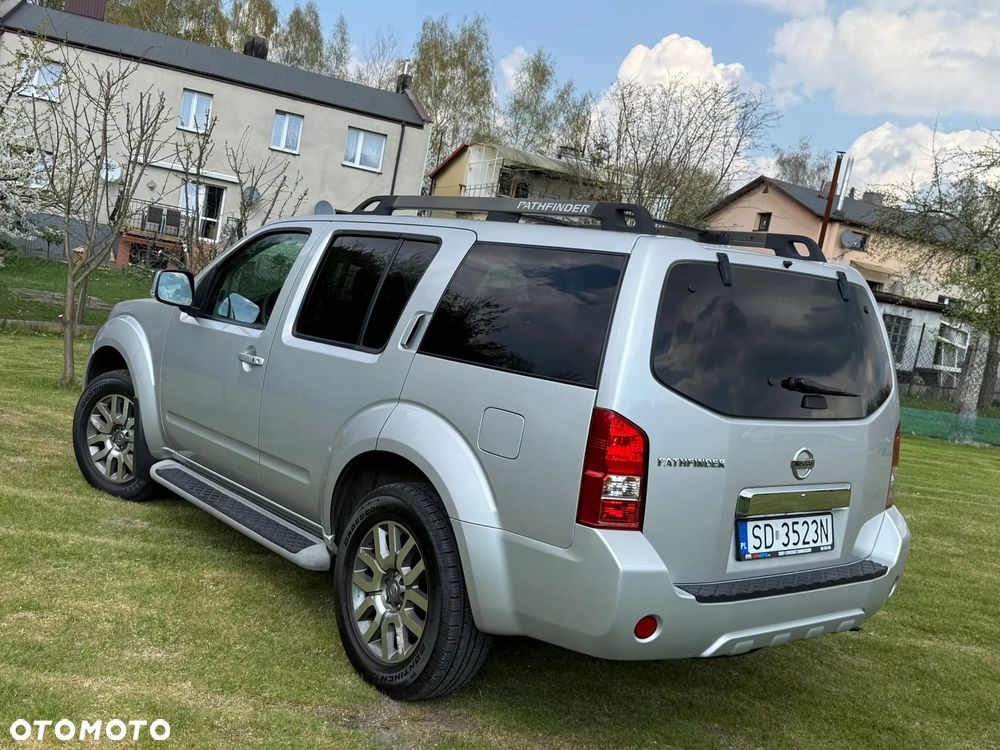 Nissan Pathfinder - 7