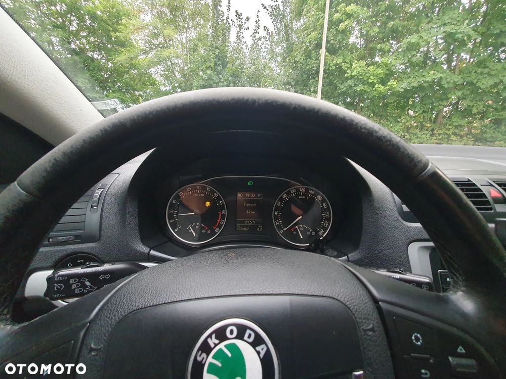 Skoda Octavia 2.0 TDI DPF DSG Elegance - 12