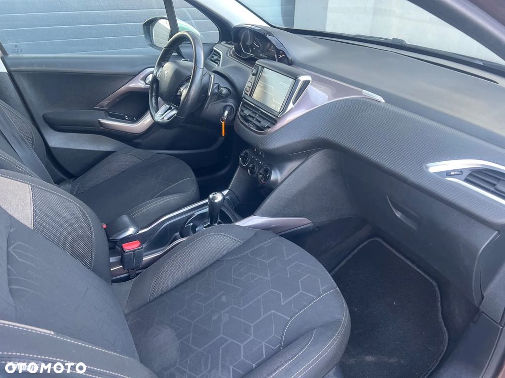 Peugeot 2008 e-HDi FAP 92 EGS6 STOP & START Allure - 9