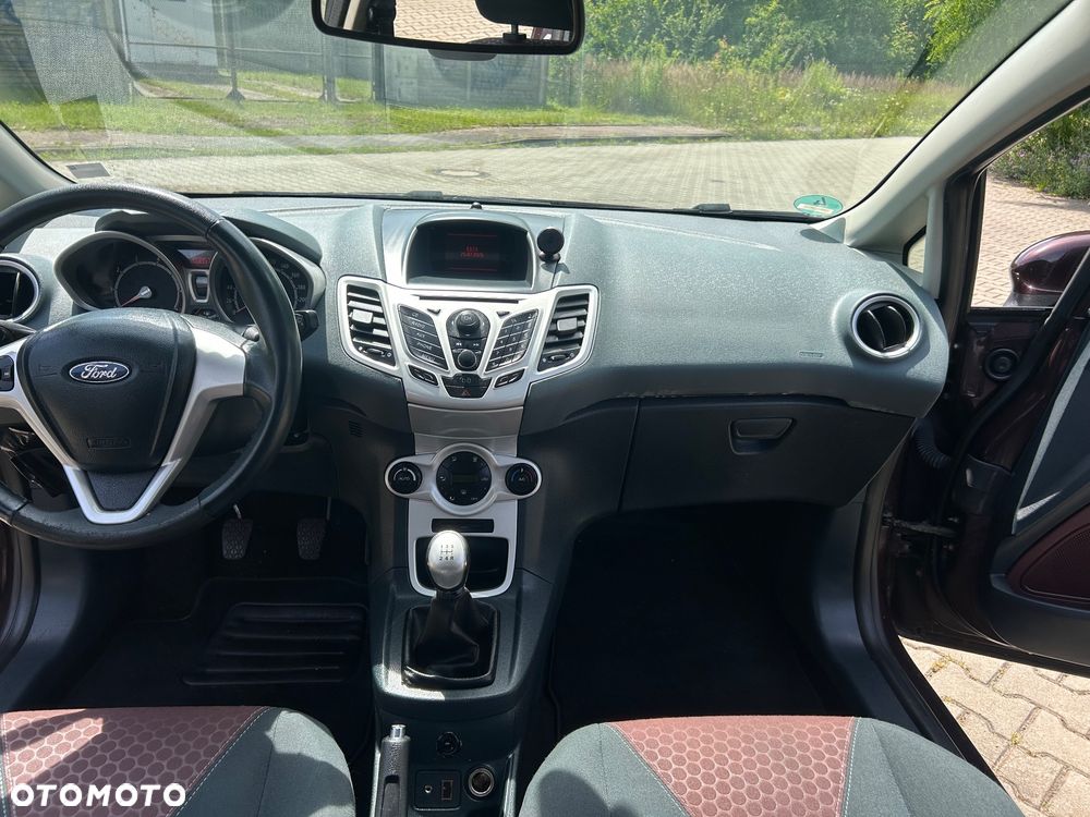 Ford Fiesta 1.4 Titanium - 16