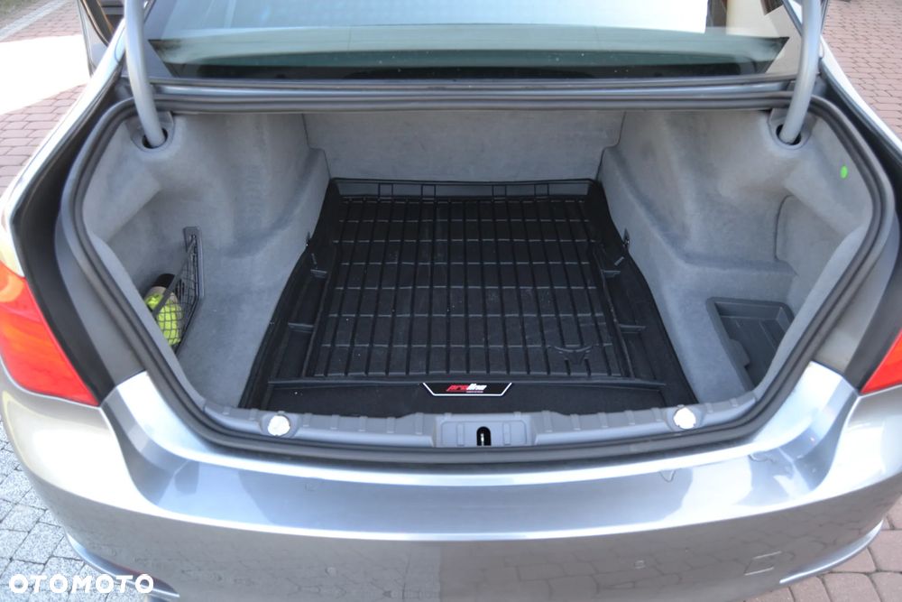BMW Seria 7 730d - 28