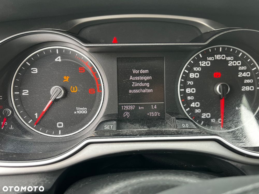 Audi A4 Avant 2.0 TDI DPF quattro Ambiente - 8