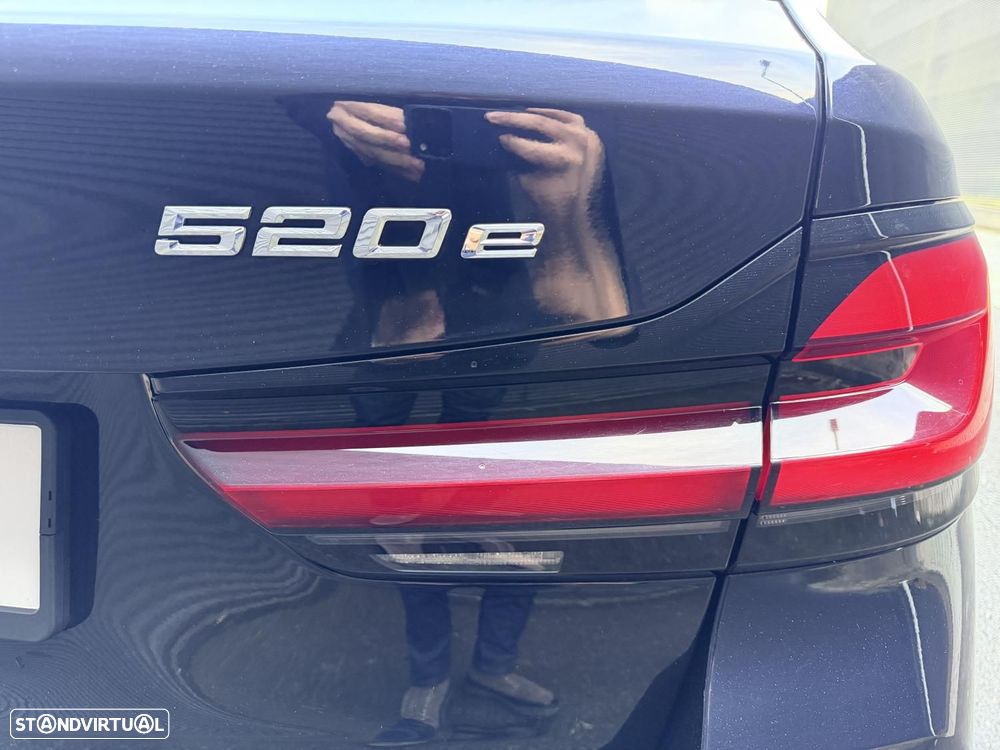 BMW 520 e Pack M - 30