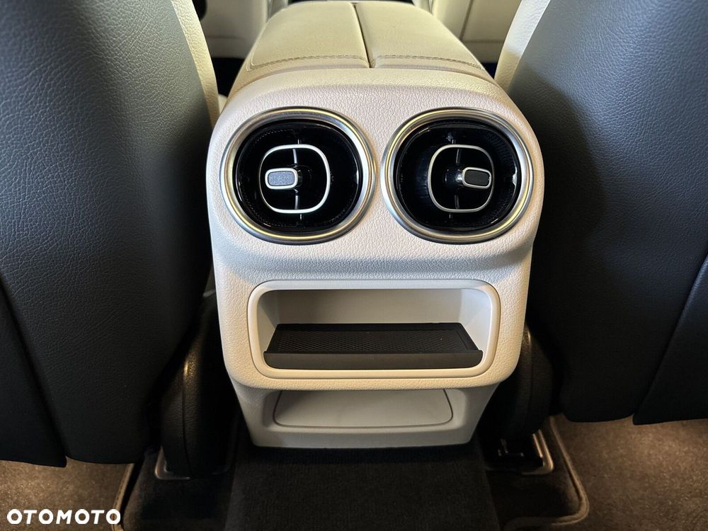 Mercedes-Benz GLC - 25