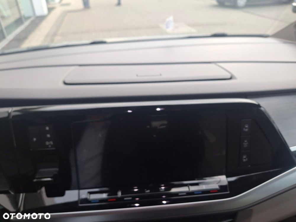 Volkswagen Multivan - 29