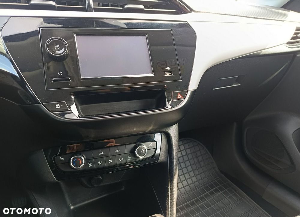 Opel Corsa - 12