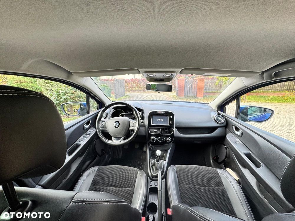 Renault Clio - 17