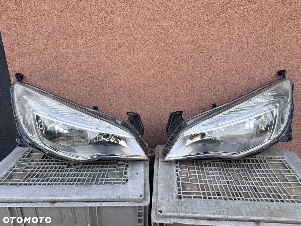 Lampa przednia OPEL ASTRA J IV 4 ZWYKŁE KOMPLET EUROPA ORYGINALNE HELLA - 1