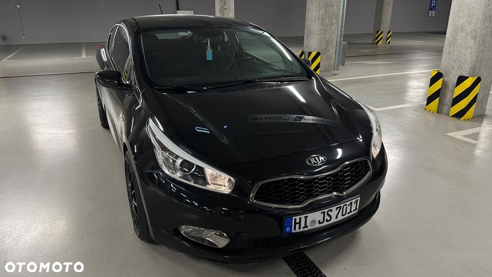 Kia ProCeed - 11