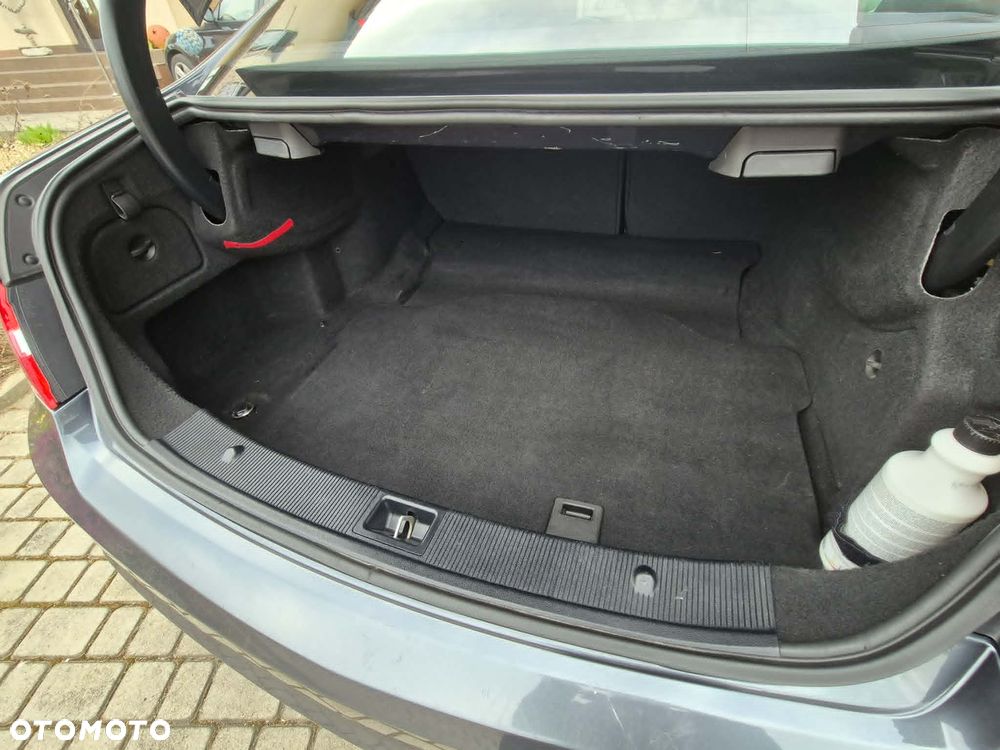Mercedes-Benz Klasa E 250 BlueTEC 9G-TRONIC Elegance - 15