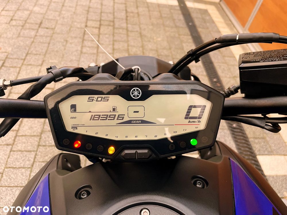 Yamaha MT - 8