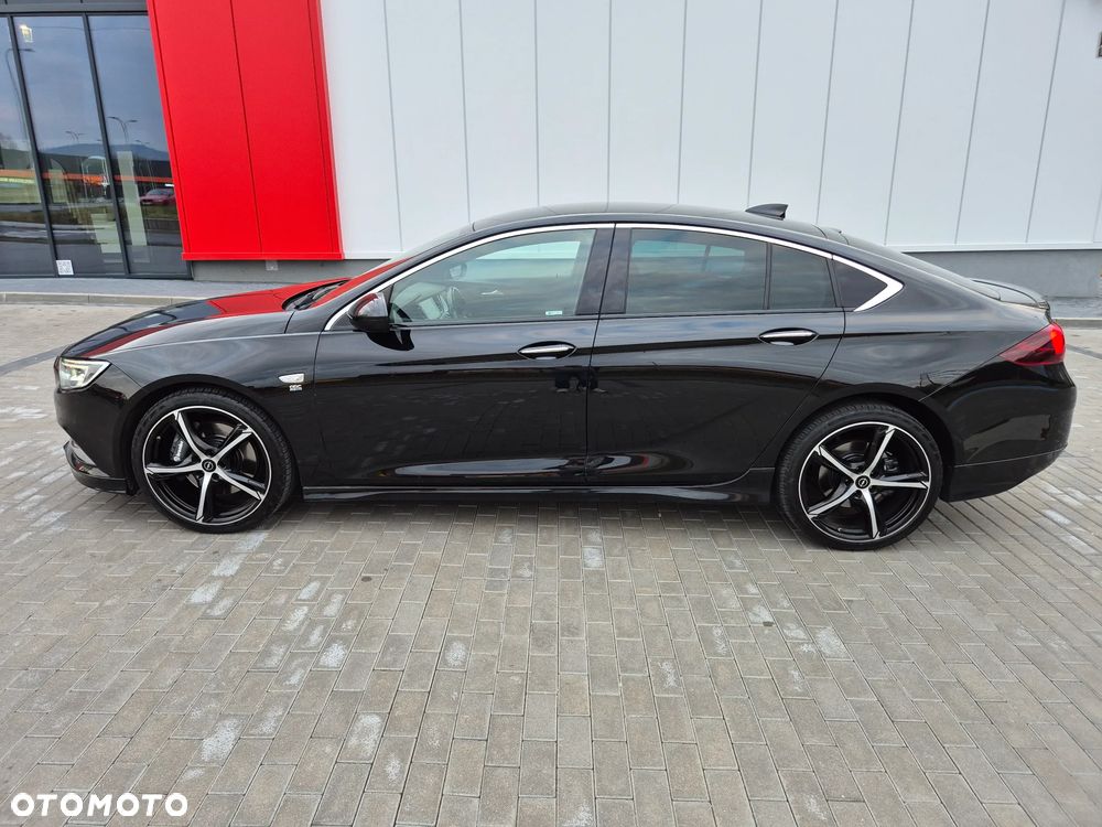 Opel Insignia 2.0 T 4x4 GSi S&S - 16