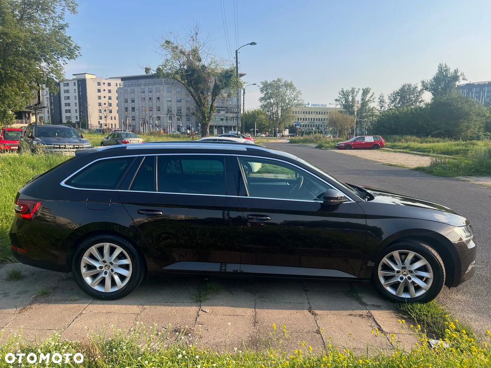 Skoda Superb 1.8 TSI Ambition DSG - 19
