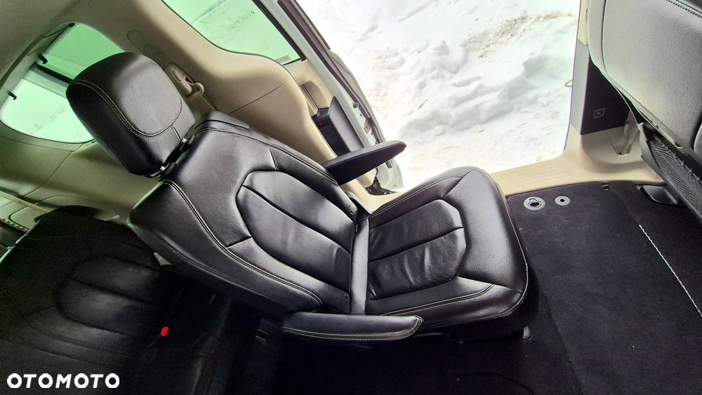 Chrysler Pacifica - 5