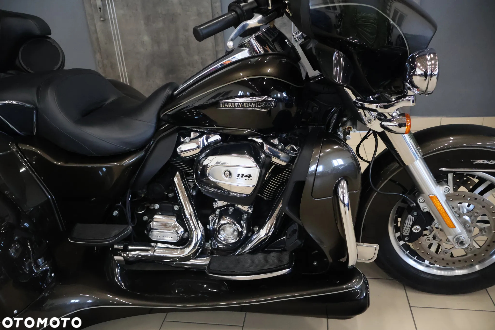 Harley-Davidson Touring Electra Glide - 4